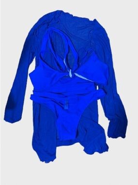 Blue Women's Bikini Set - Stylish Two-Piece Swimwear with cover up